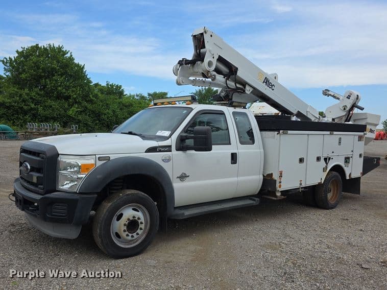 Image of Ford F-550 Primary image