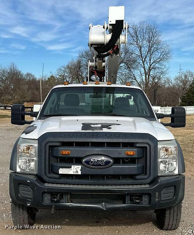 Image of Ford F-550 equipment image 1