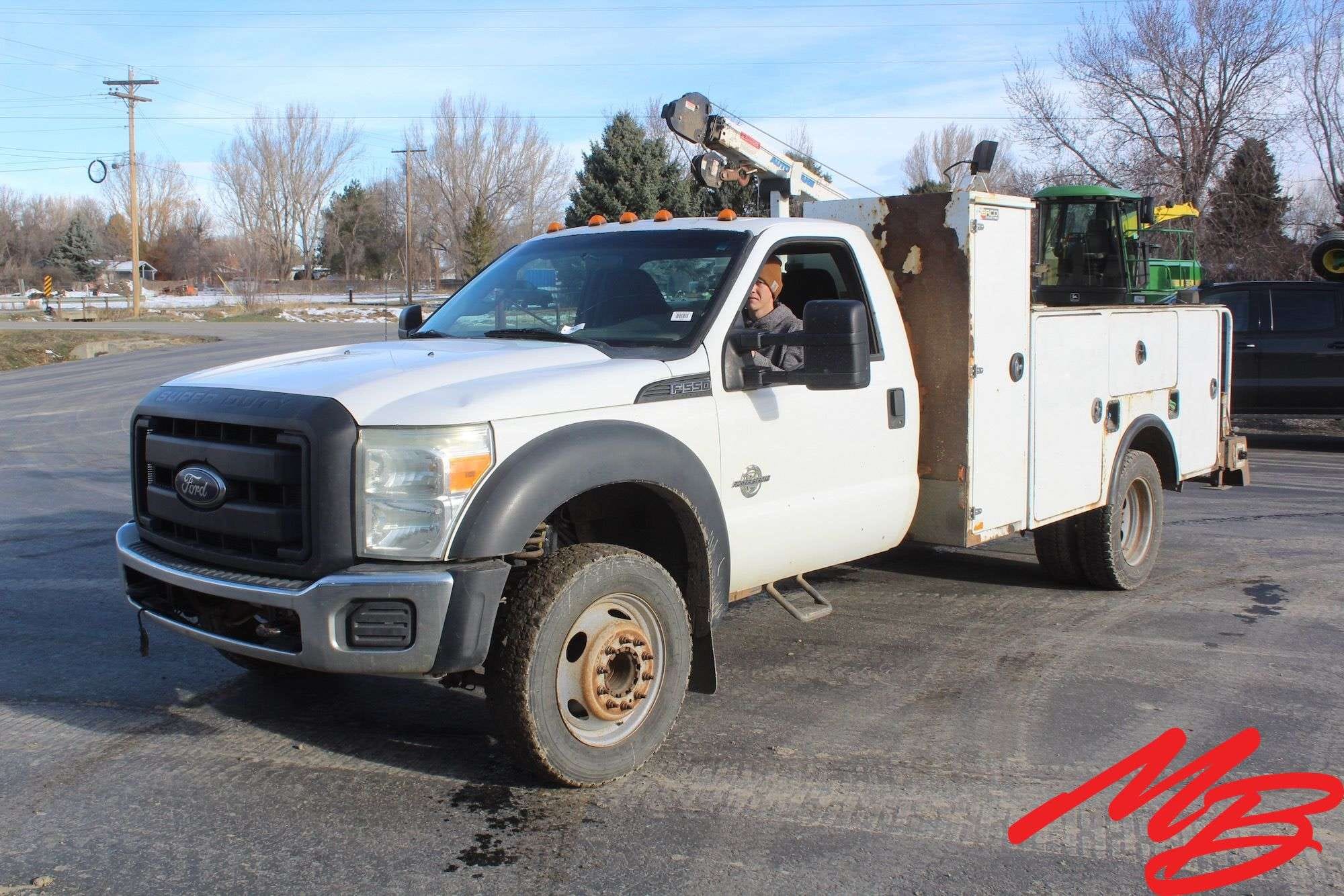 2012 Ford F-550 Equipment Image0