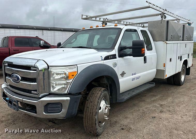 Image of Ford F-550 Primary image