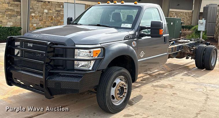 Image of Ford F-550 Primary image