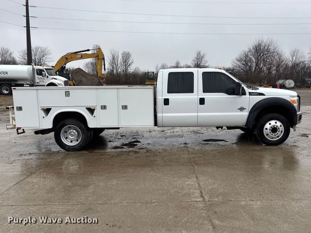 Image of Ford F-550 equipment image 3