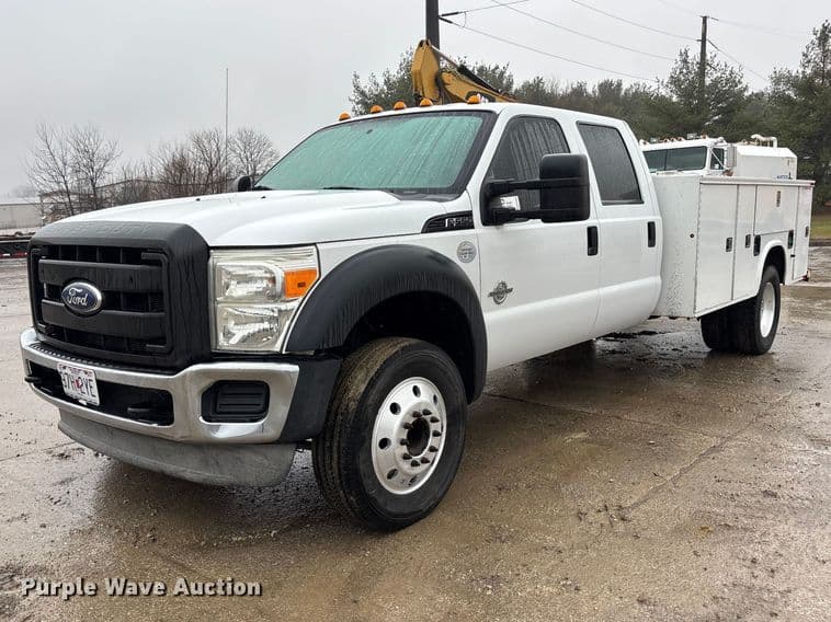 Image of Ford F-550 Primary image