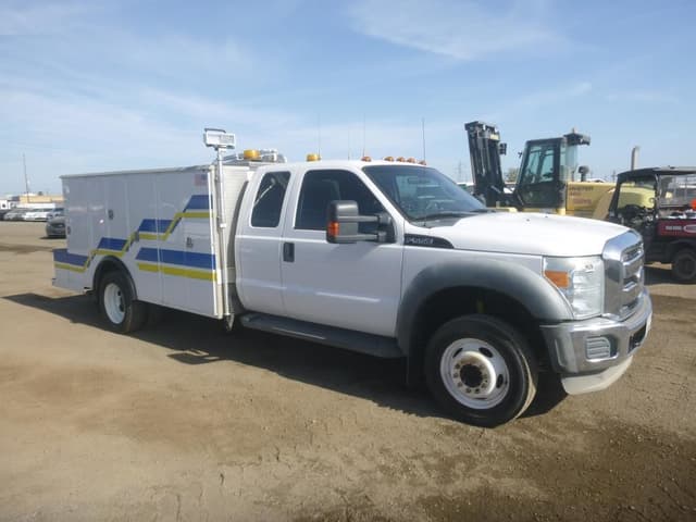 Image of Ford F-550 equipment image 1