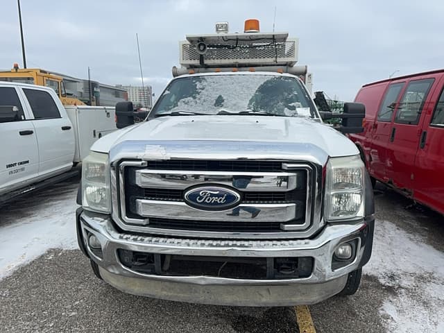 Image of Ford F-550 equipment image 1