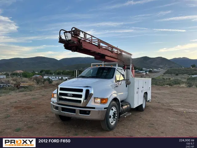 Image of Ford F-650 equipment image 1