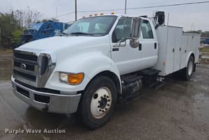 2012 Ford F-650 Image