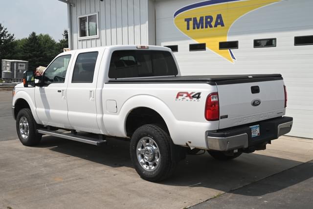 Image of Ford F-350 equipment image 4