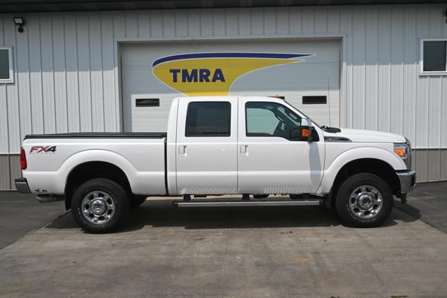 Image of Ford F-350 equipment image 1