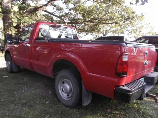 Image of Ford F-250 equipment image 3