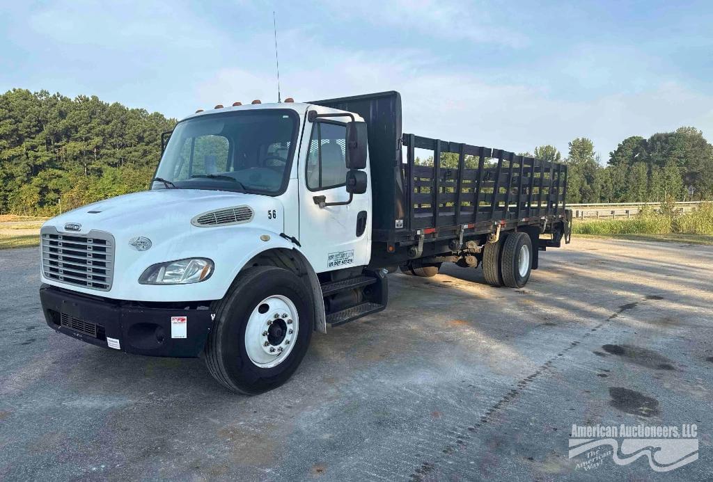 Image of Freightliner M2 106 Primary image