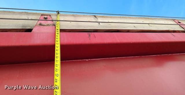 Image of Freightliner 114SD equipment image 3