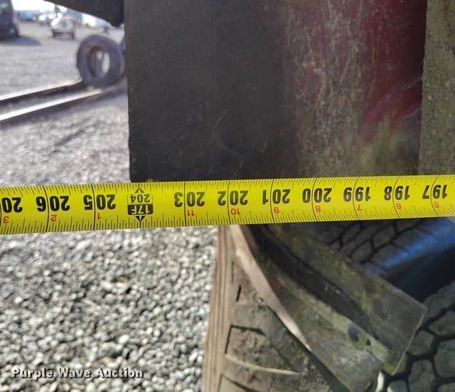 Image of Freightliner 114SD equipment image 1