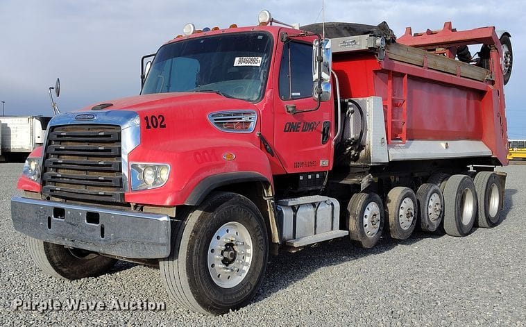 2012 Freightliner 114SD Equipment Image0
