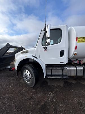 2012 Freightliner Business Class M2 106 Image