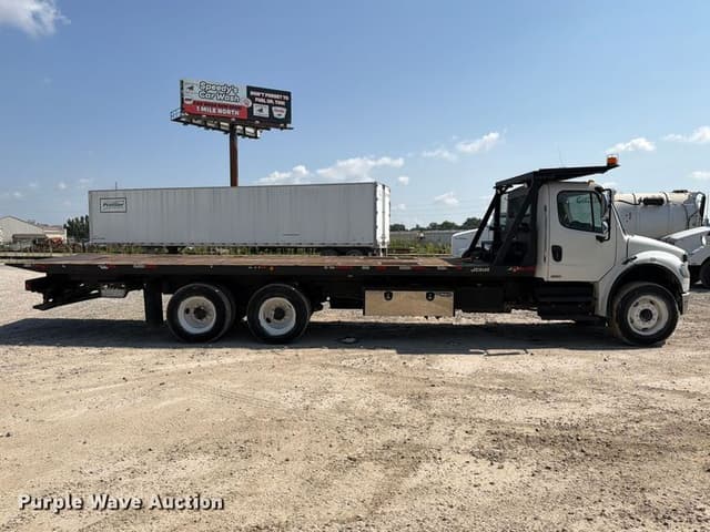Image of Freightliner Business Class M2 equipment image 3