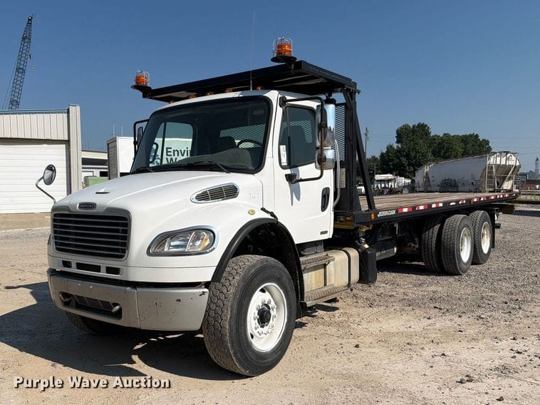 2012 Freightliner Business Class M2 Equipment Image0