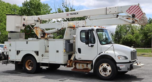 Image of Freightliner Business Class M2 equipment image 3