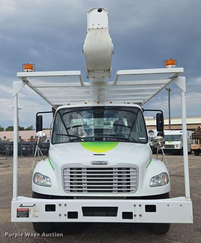 Image of Freightliner Business Class M2 equipment image 1