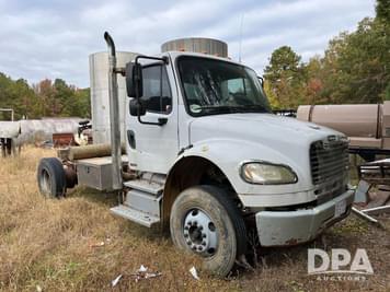 Main image Freightliner M2