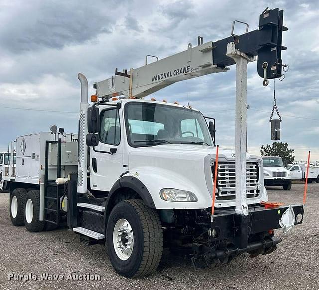 Image of Freightliner Business Class M2 equipment image 2