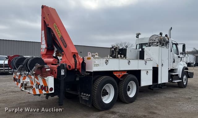 Image of Freightliner Business Class M2 equipment image 4