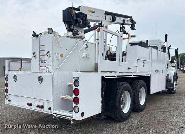 Image of Freightliner Business Class M2 equipment image 4