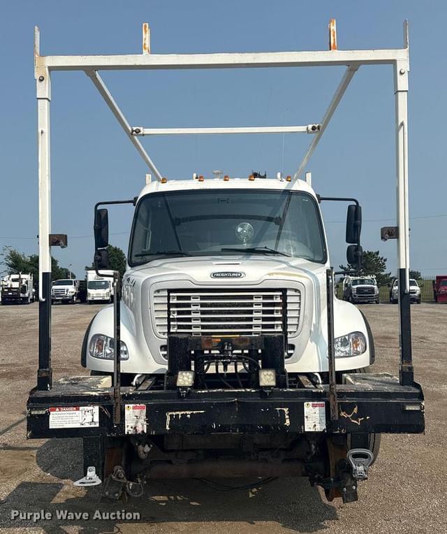 Image of Freightliner Business Class M2 equipment image 1