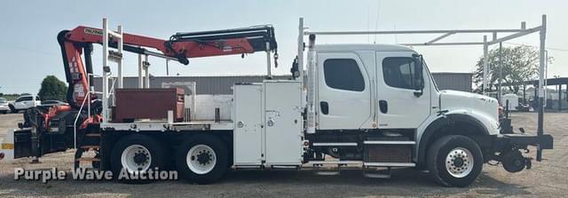 Image of Freightliner Business Class M2 equipment image 3