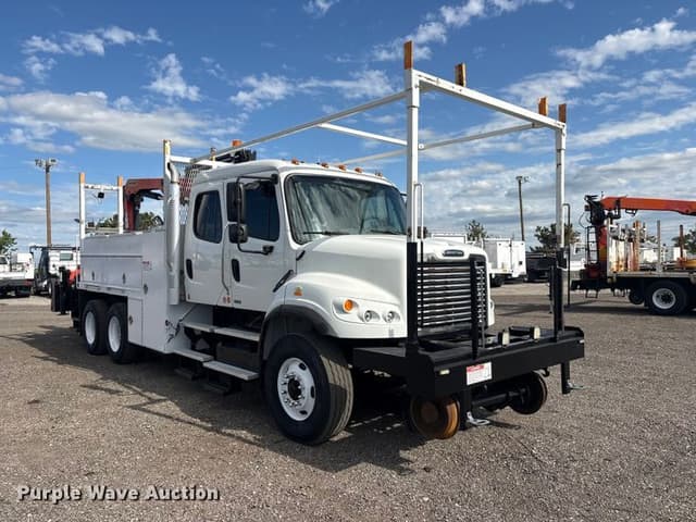 Image of Freightliner Business Class M2 equipment image 2