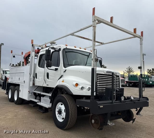 Image of Freightliner Business Class M2 equipment image 2