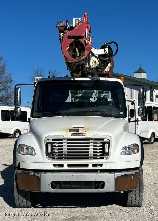 Image of Freightliner Business Class M2 equipment image 1