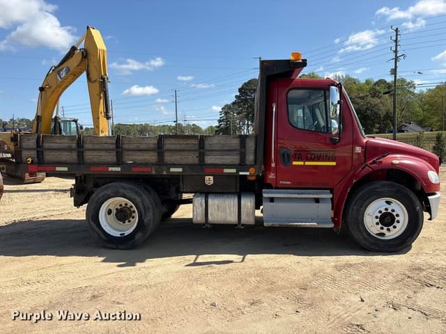 Image of Freightliner Business Class M2 equipment image 3