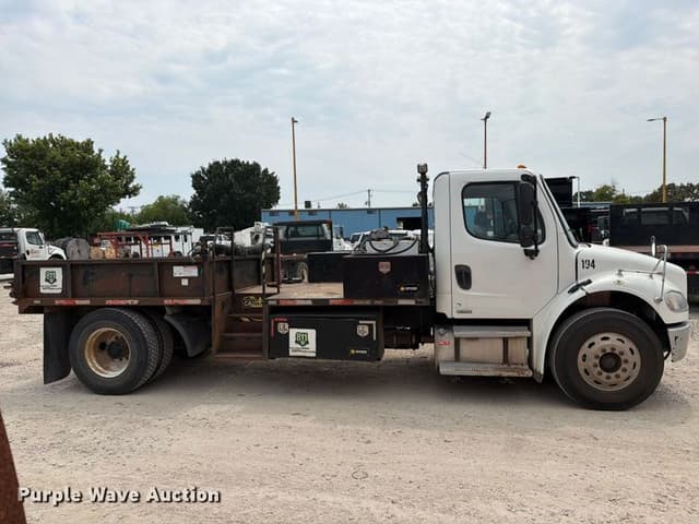 Image of Freightliner Business Class M2 equipment image 3