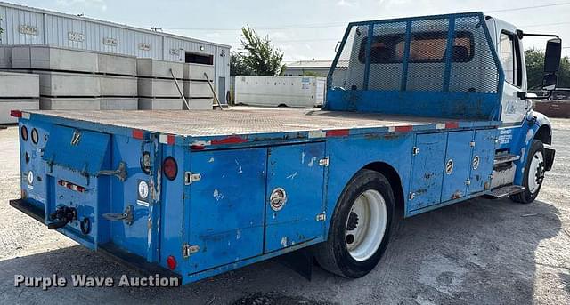 Image of Freightliner Business Class M2 equipment image 4