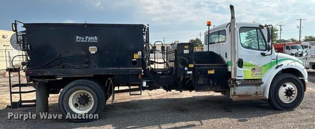Image of Freightliner Business Class M2 equipment image 3
