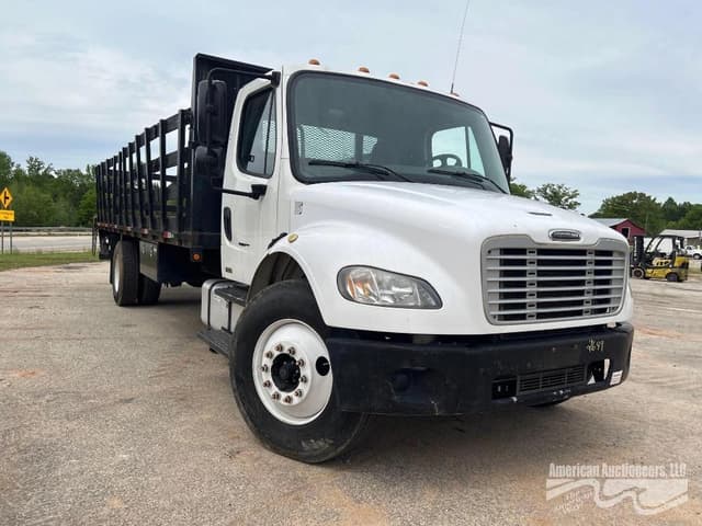 Image of Freightliner Business Class M2 equipment image 2
