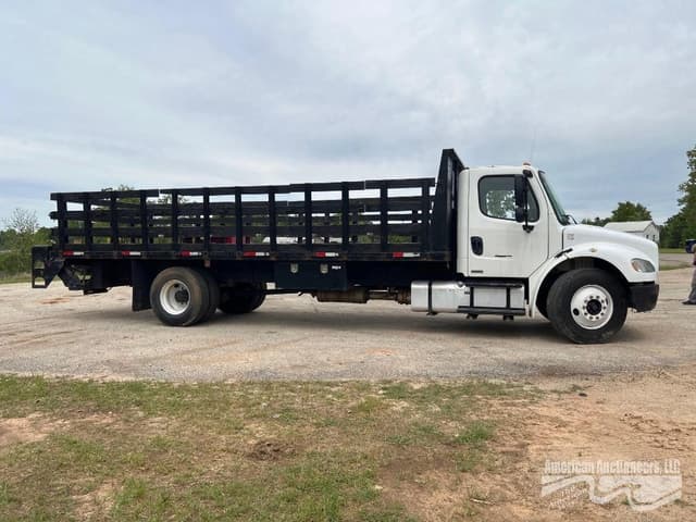 Image of Freightliner Business Class M2 equipment image 3