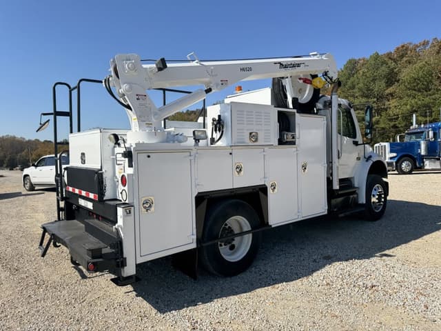 Image of Freightliner Business Class M2 equipment image 4