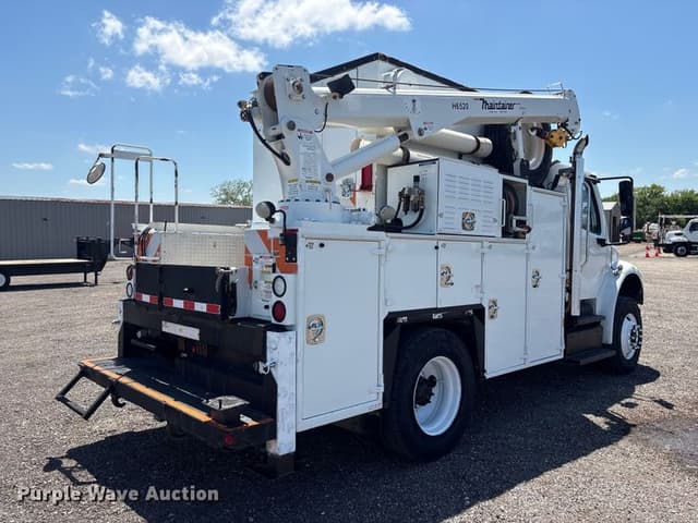 Image of Freightliner Business Class M2 equipment image 4