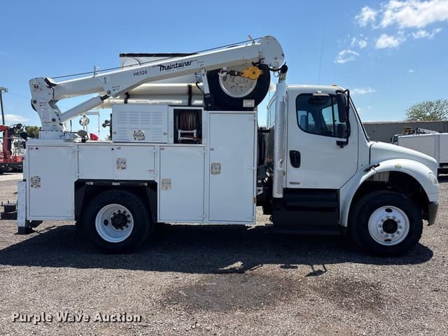 Image of Freightliner Business Class M2 equipment image 3