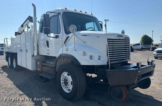 Image of Freightliner Business Class M2 equipment image 2