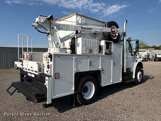 Image of Freightliner Business Class M2 equipment image 4