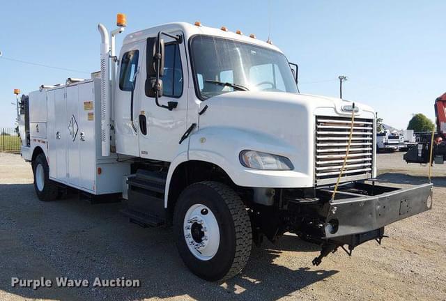 Image of Freightliner Business Class M2 equipment image 2