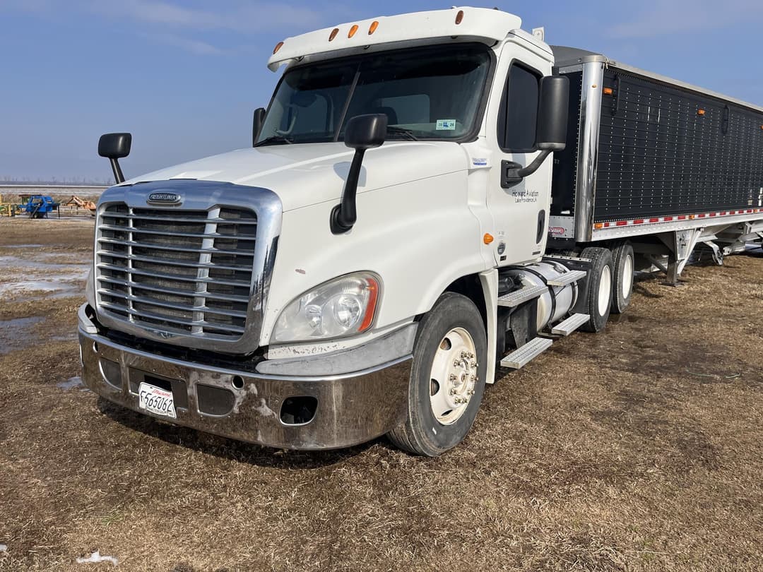 Image of Freightliner Cascadia 116 Primary image