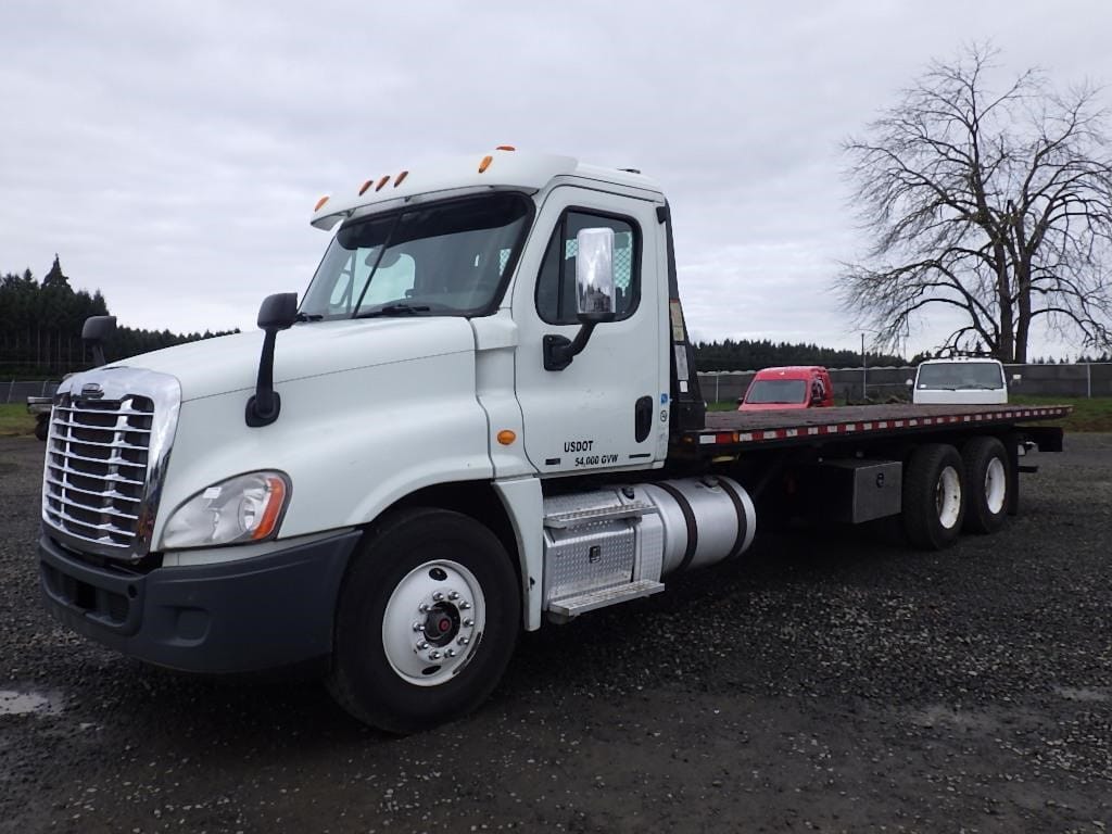 2012 Freightliner Cascadia 125 Equipment Image0
