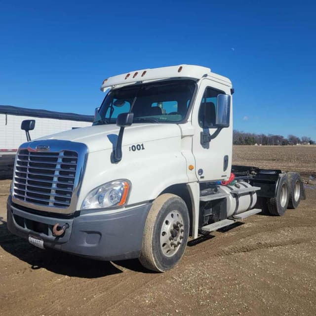 Image of Freightliner Cascadia 125 equipment image 1