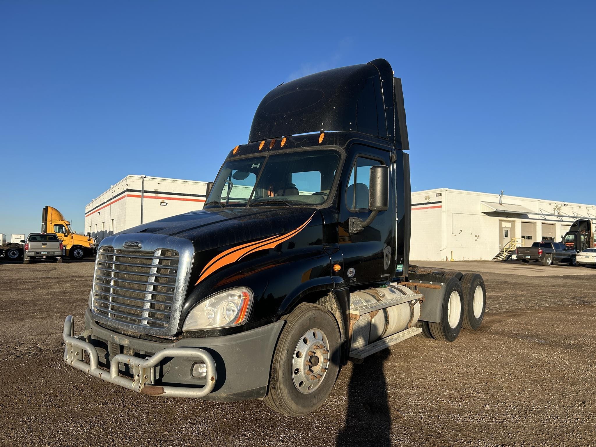 2012 Freightliner Cascadia 125 Equipment Image0