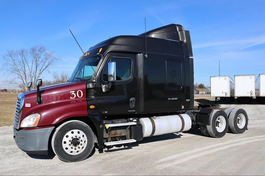 Image of Freightliner Cascadia 125 Primary image