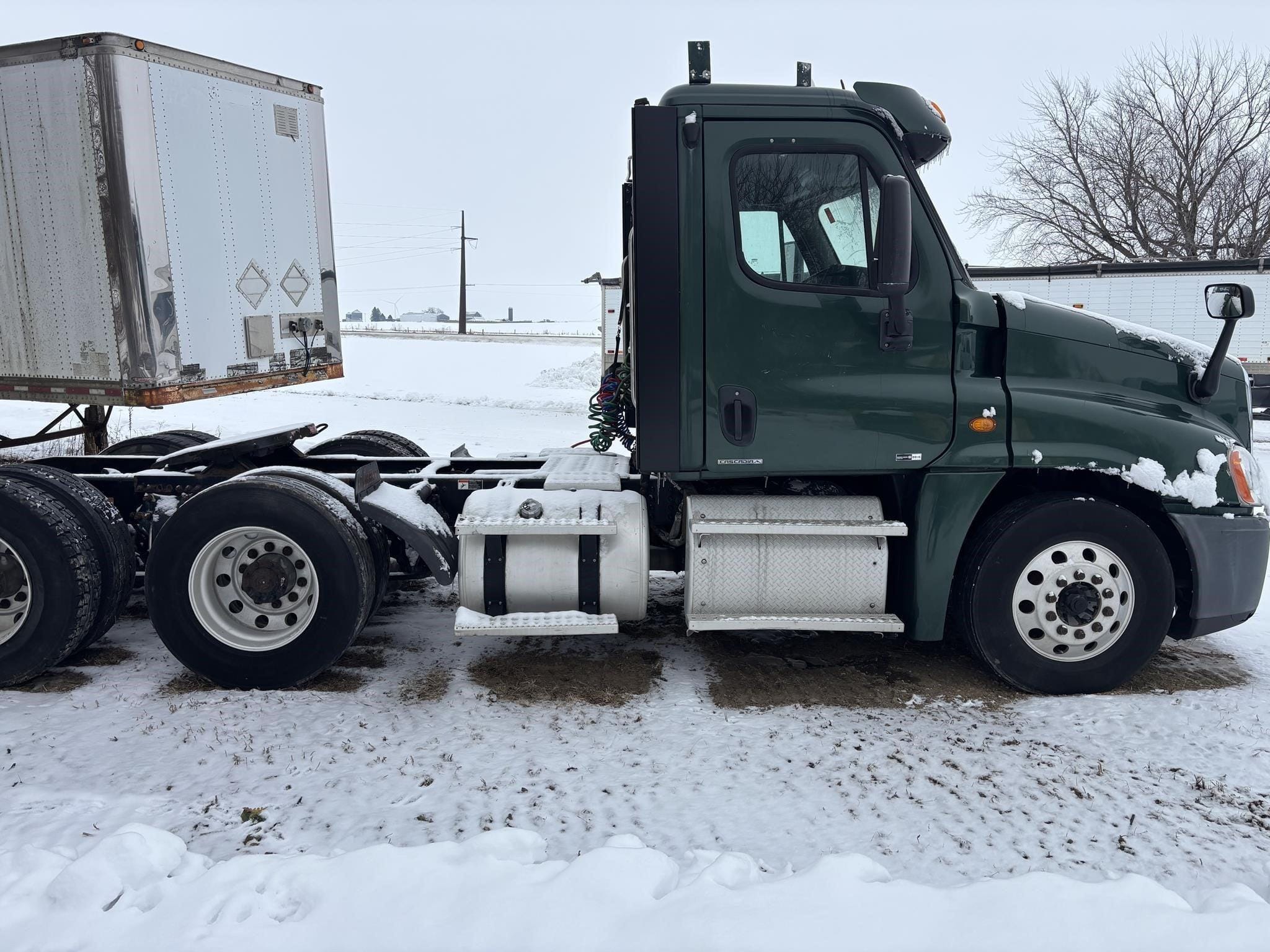 2012 Freightliner Cascadia 125 Equipment Image0